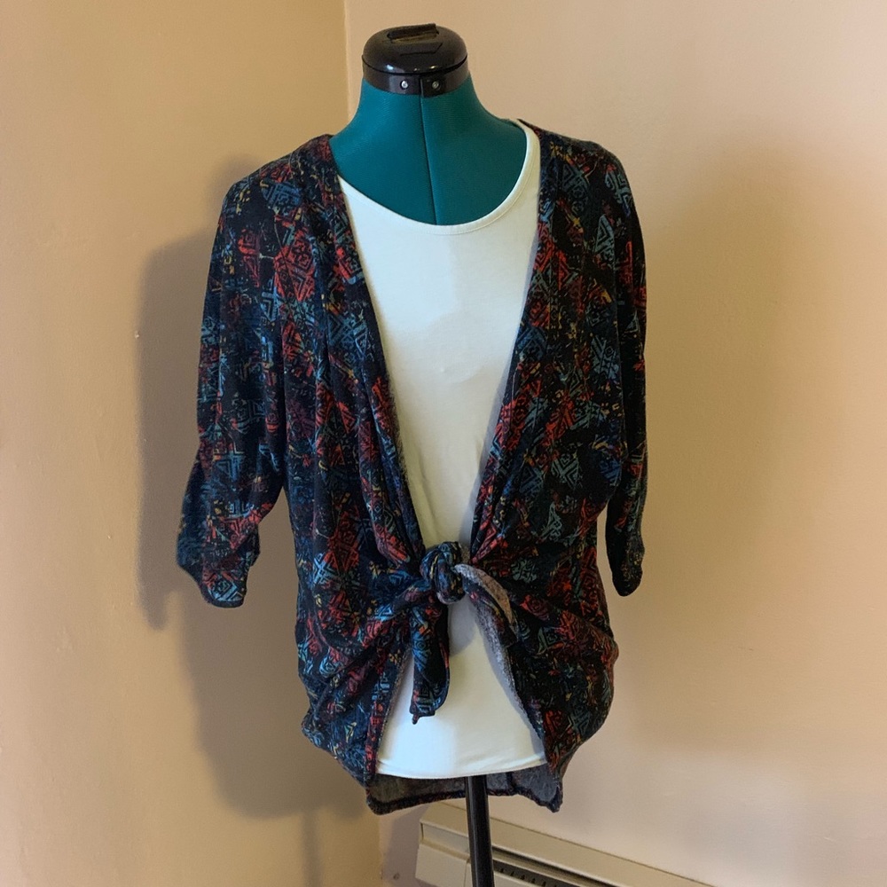 *sold* LuLaRoe Kimono